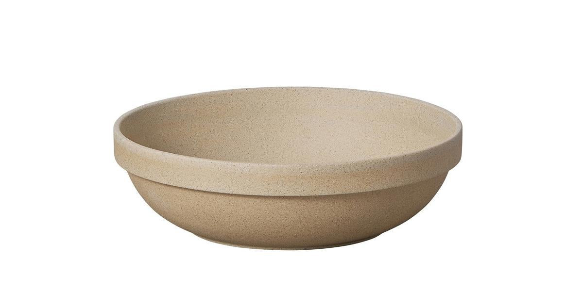 medium round bowl