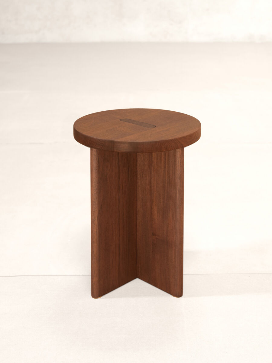 x+l 15 Full Circle Stool – good neighbor