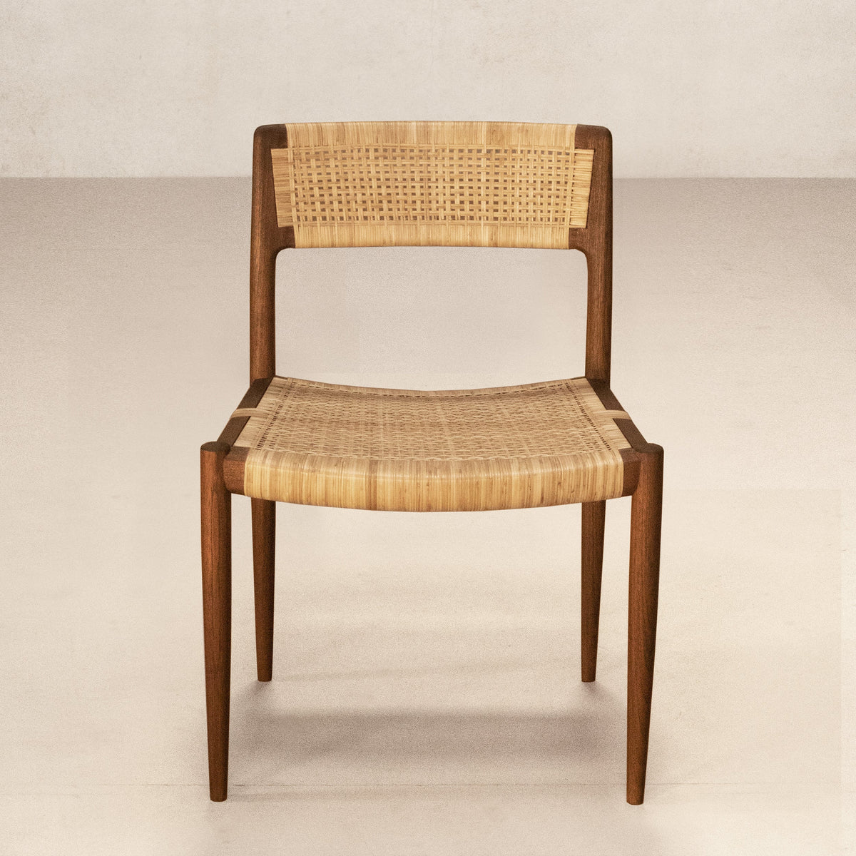 Tangāli Dining Chair (Armless) / Cane Seat