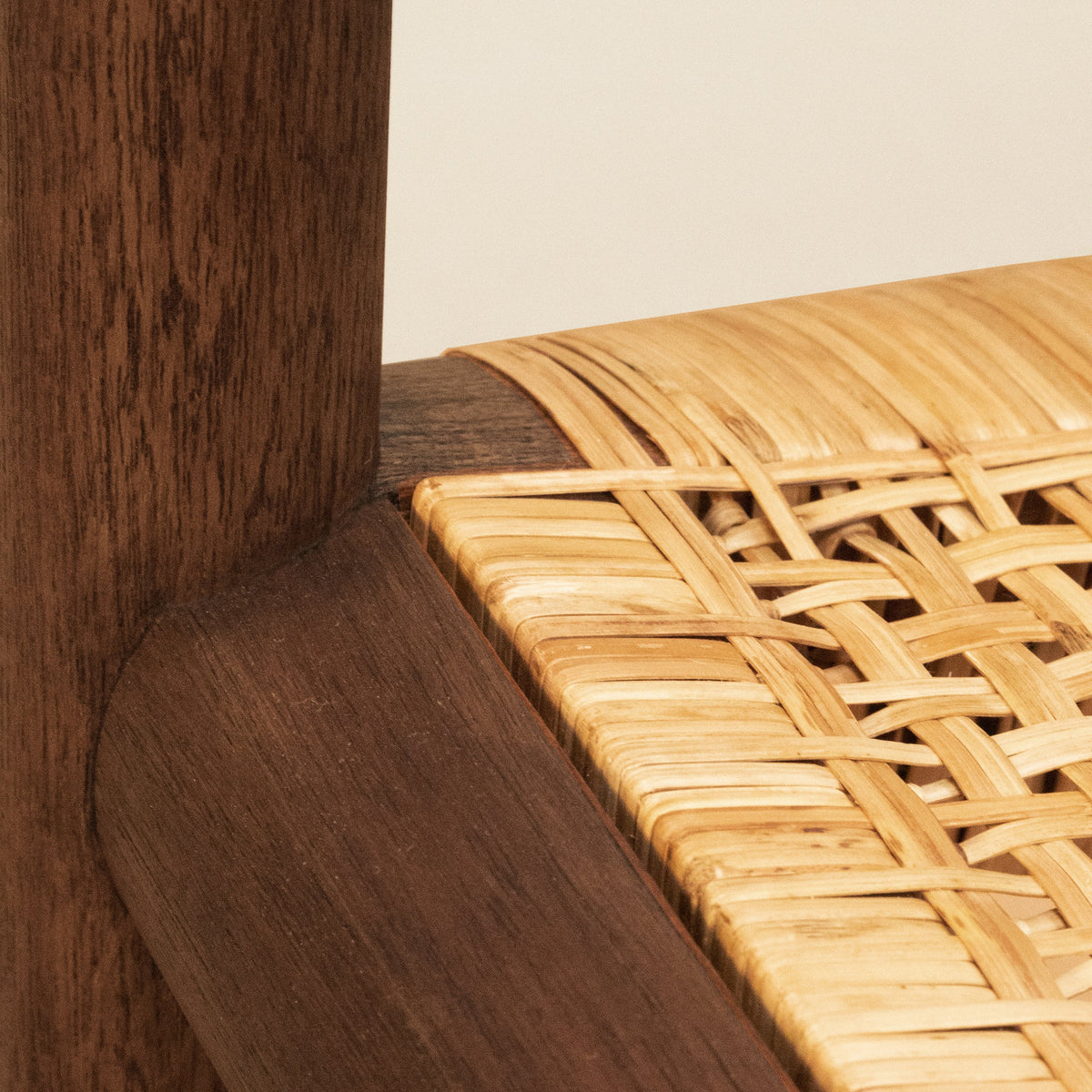 Tangāli Dining Chair (Armless) / Cane Seat