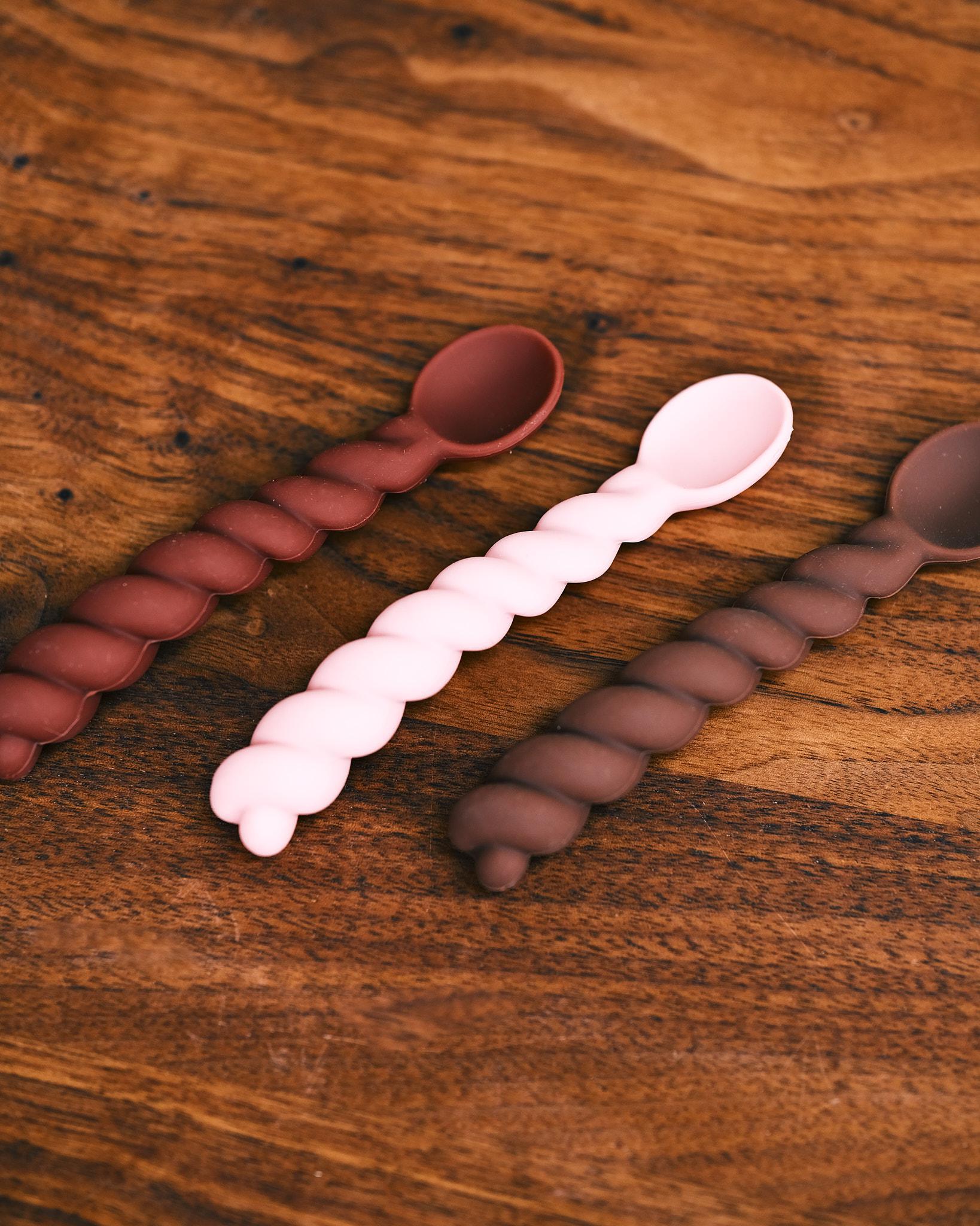nutmeg and rose mellow spoon set
