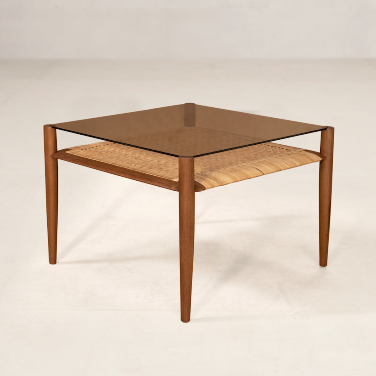 Tangāli Side Table