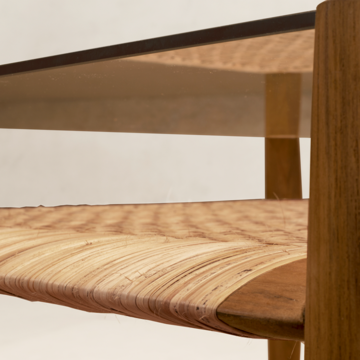 Tangāli Side Table