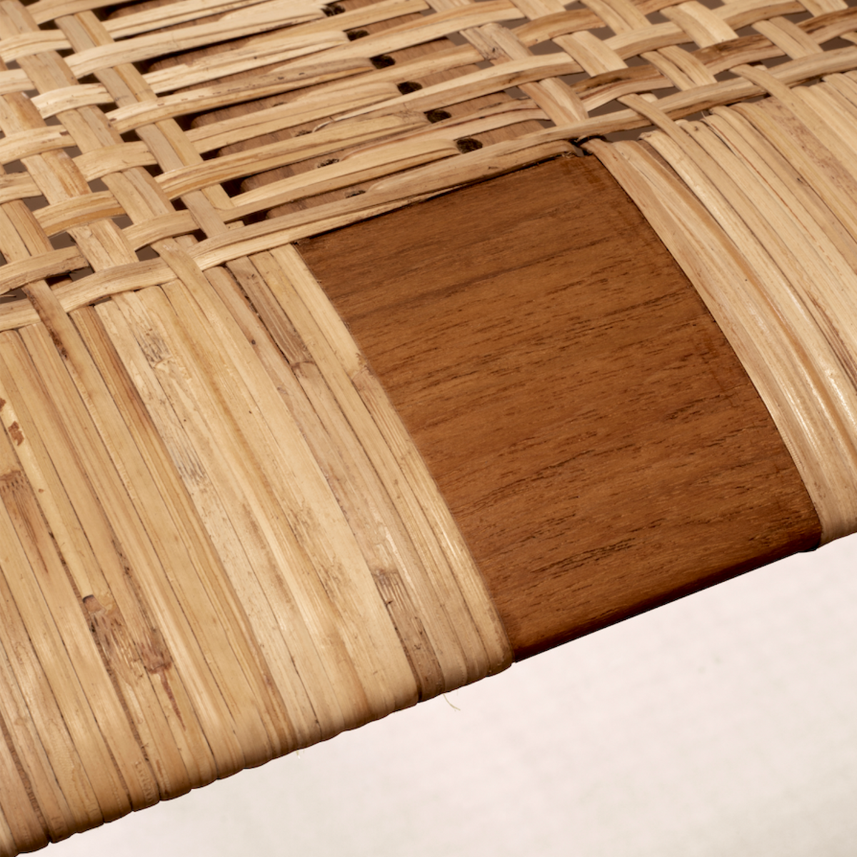 Tangāli Day Bed