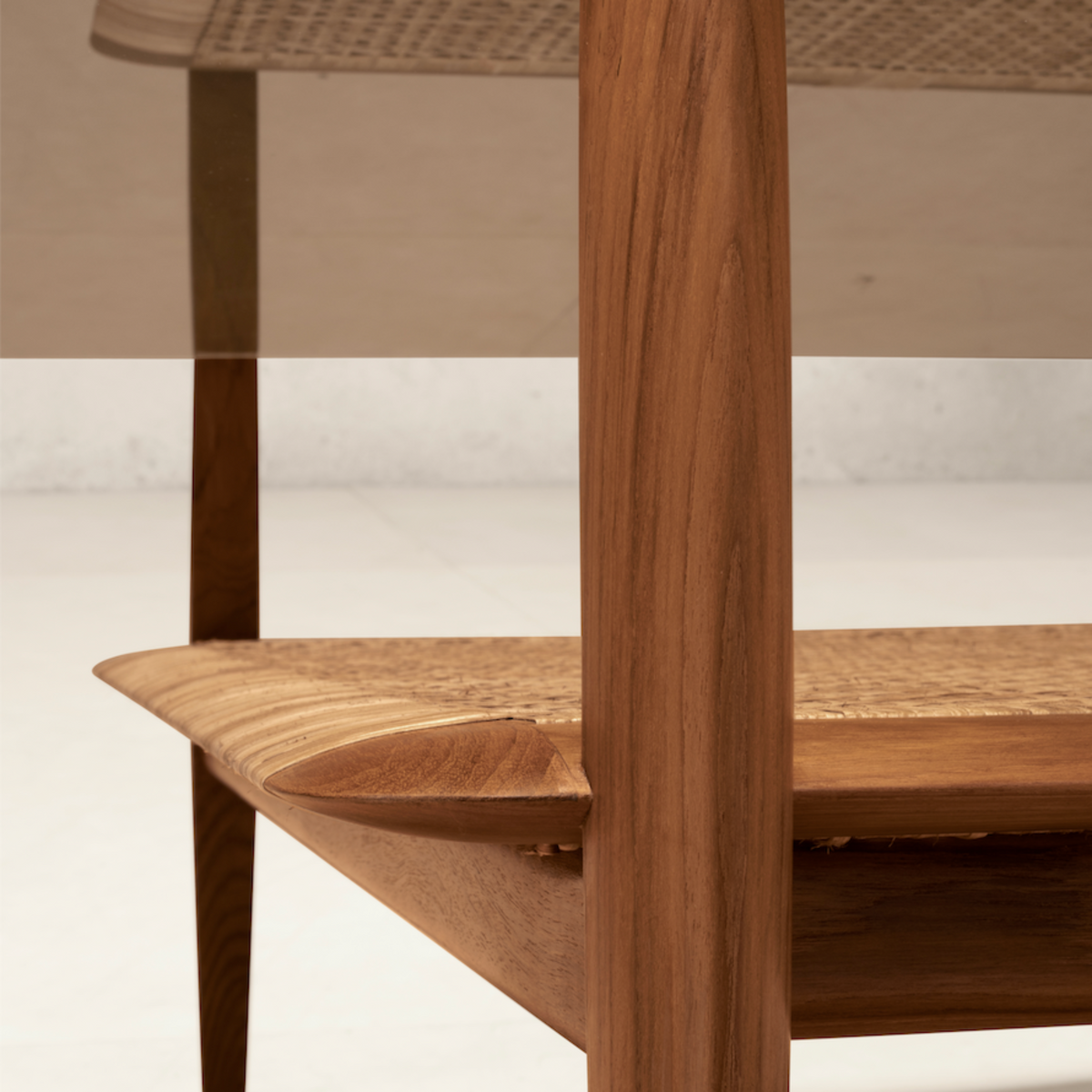 Tangāli Coffee Table