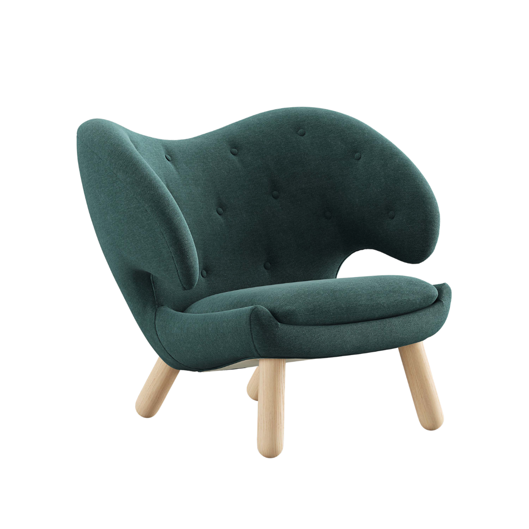 the pelican chair in oak light oil